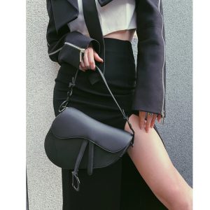 D005 Shoulder bag