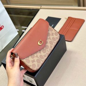 co 000124 Shoulder bag