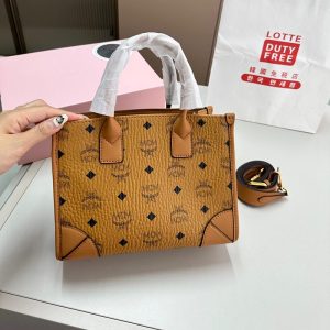 M666348 handbag