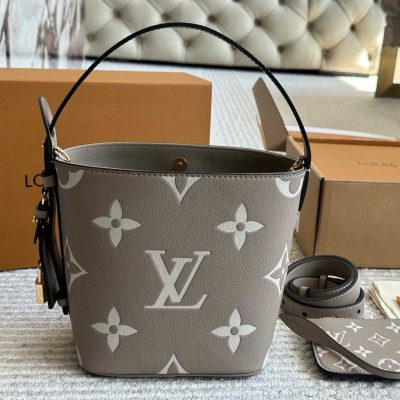 L990254 hand bag