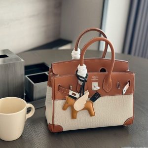 H88533128235 handbag