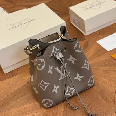 L883214 handbag