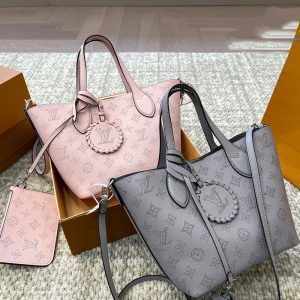 L2404211  handbag