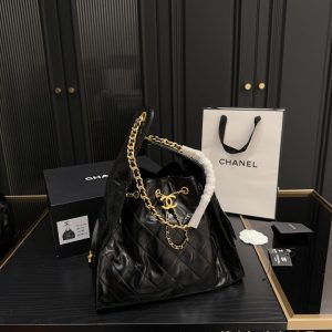 C445677654 handbag