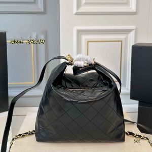 C 20250602225 handbag