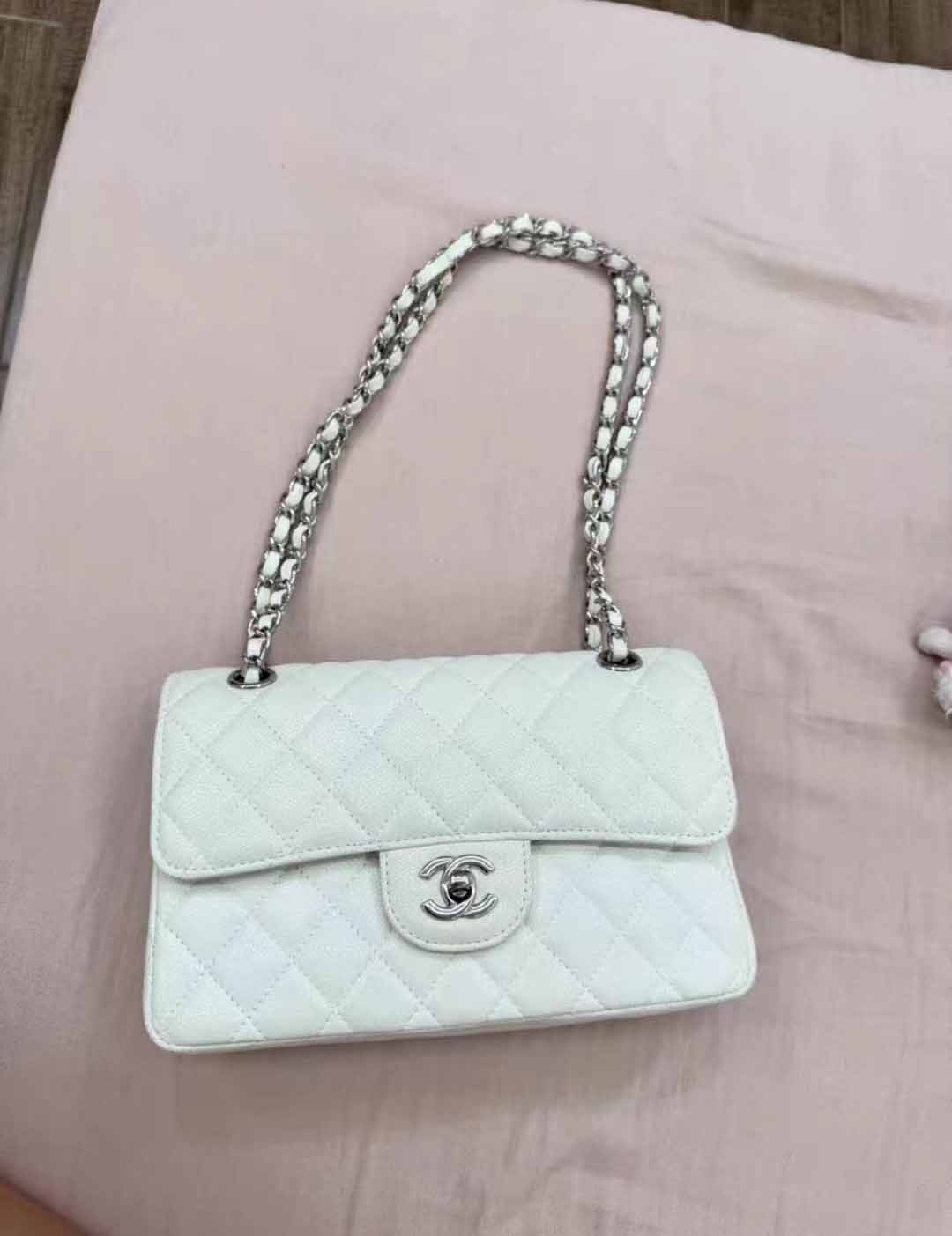 ch018956 Shoulder bag photo review
