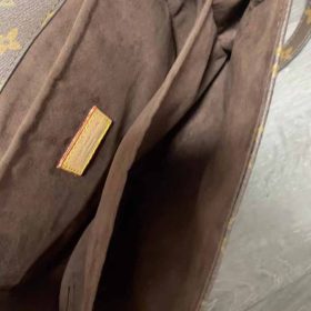 L1164 Shoulder Bags photo review