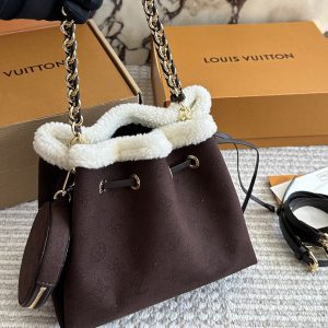L25102477824 handbag