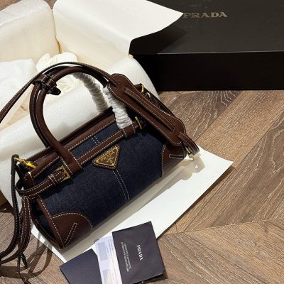 P251017001 handbag