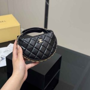 264180107 handbag